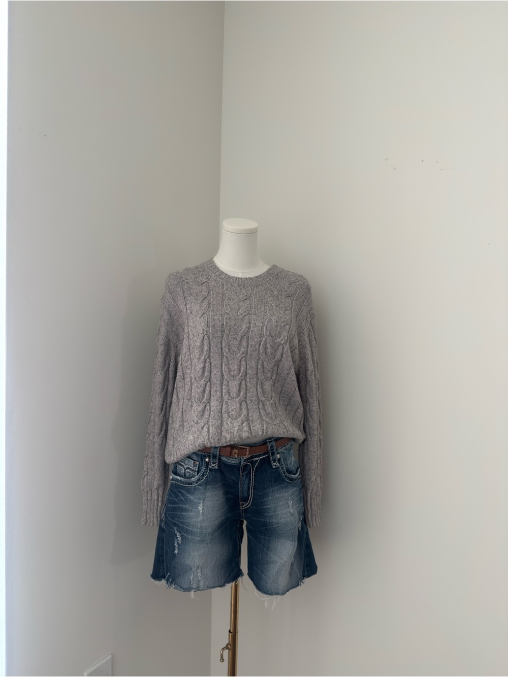 Banana Republic Light Gray Cable Knit Crewneck Sweater